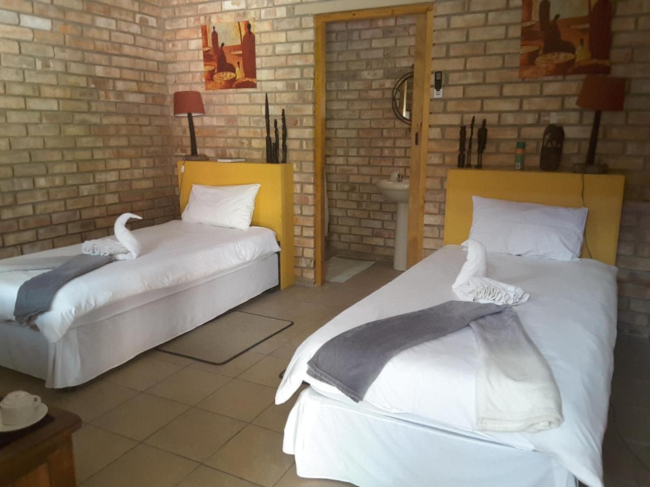 Melissa'S Guest House Kamanjab Exterior foto